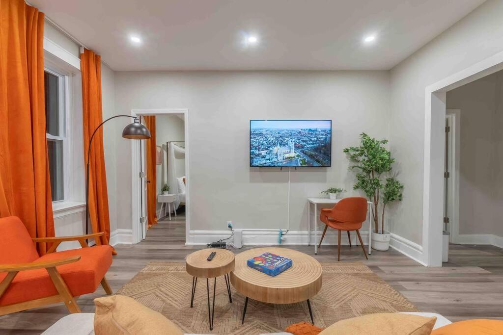 Pumpkin Premise By Airport, 5 Beds, Sleeps 8, Book 7 Days, Get 20 Percent Off Apartment Newark Exterior photo